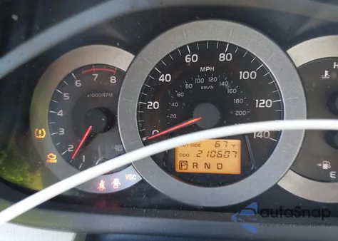 2007 Toyota Rav4 Limited z USA, uszkodzony, nr VIN JTMBD31VX75113198